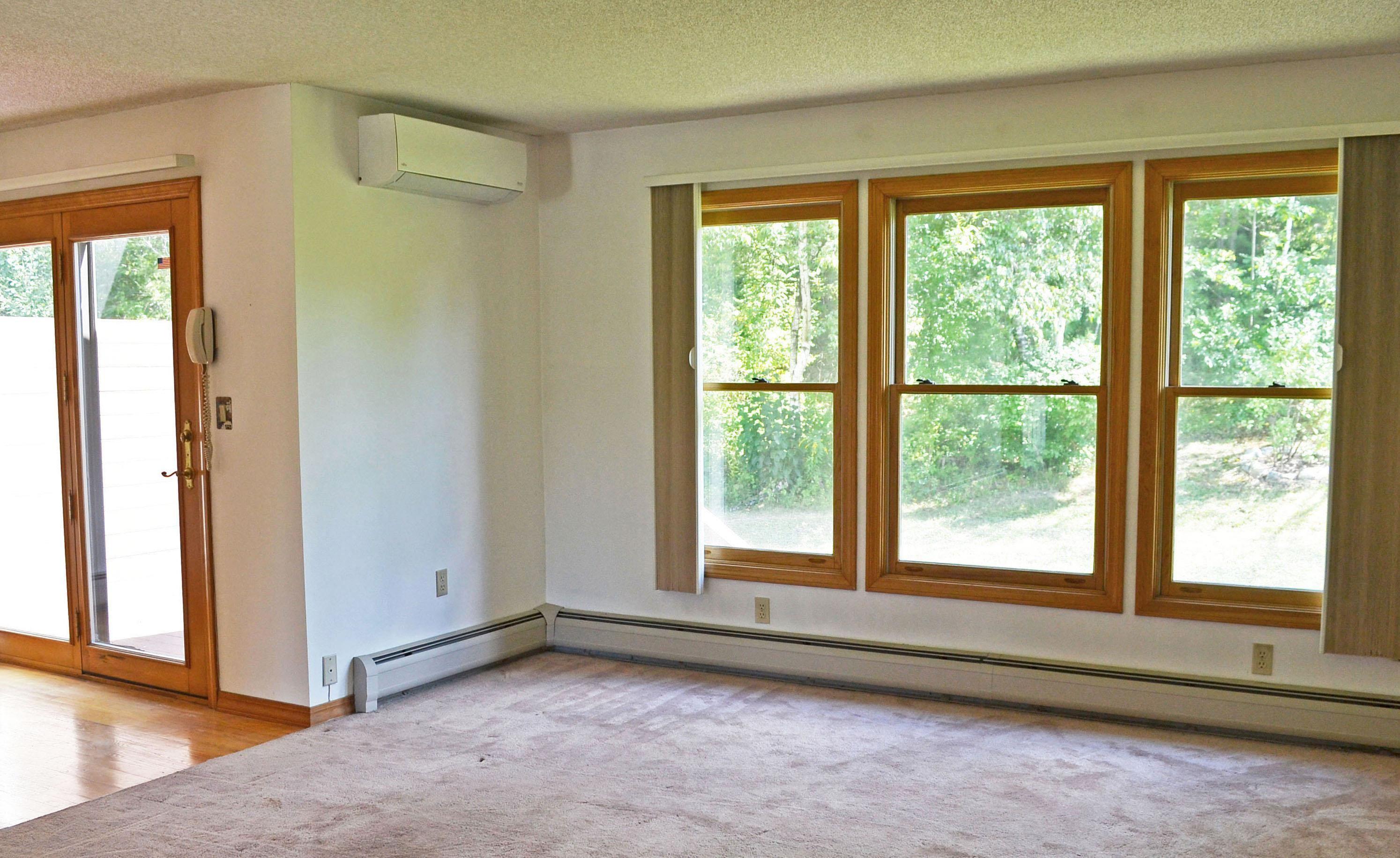 Image 2: Open Floor Plan