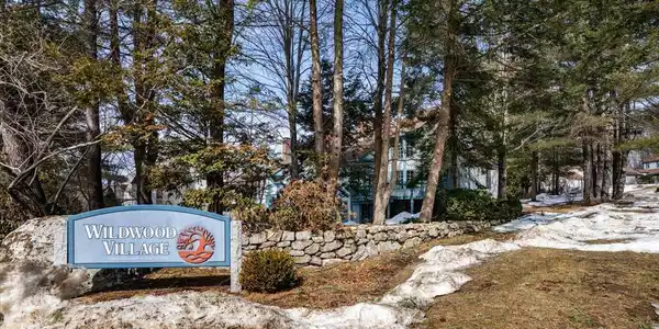2 Windsor Square