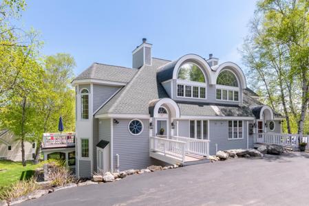 21 Hawk Ridge Road