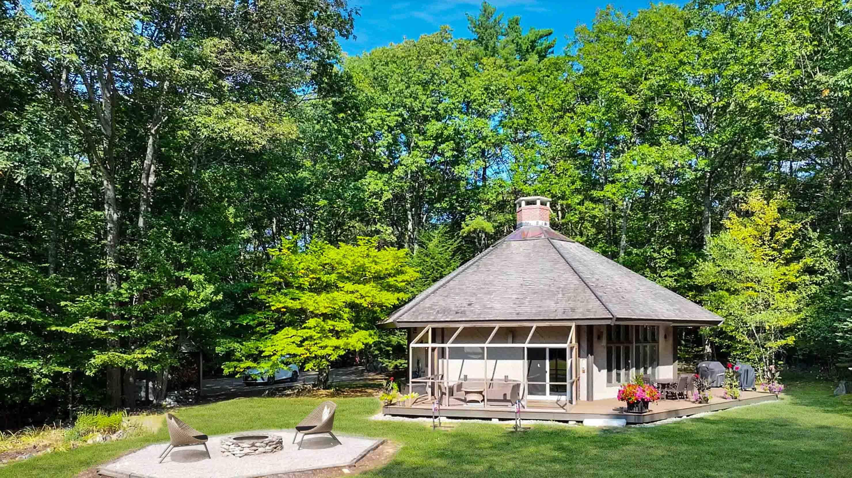 Image 1: Lake Sunapee - Oakledge Community