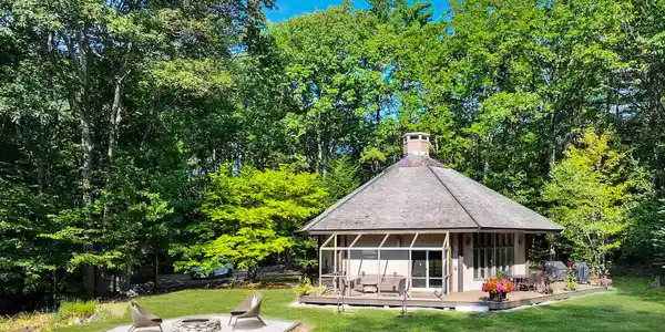 25 Fox Run Road