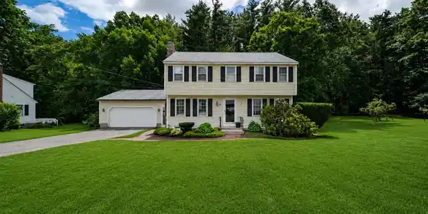 19 Baymeadow Drive
