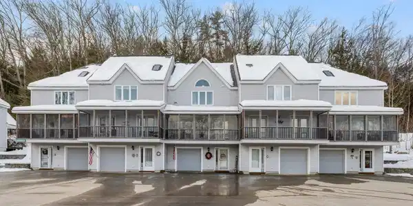 62 Collins Landing