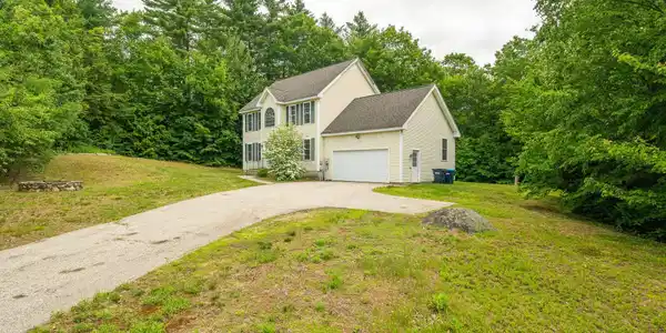11 Stonington Drive
