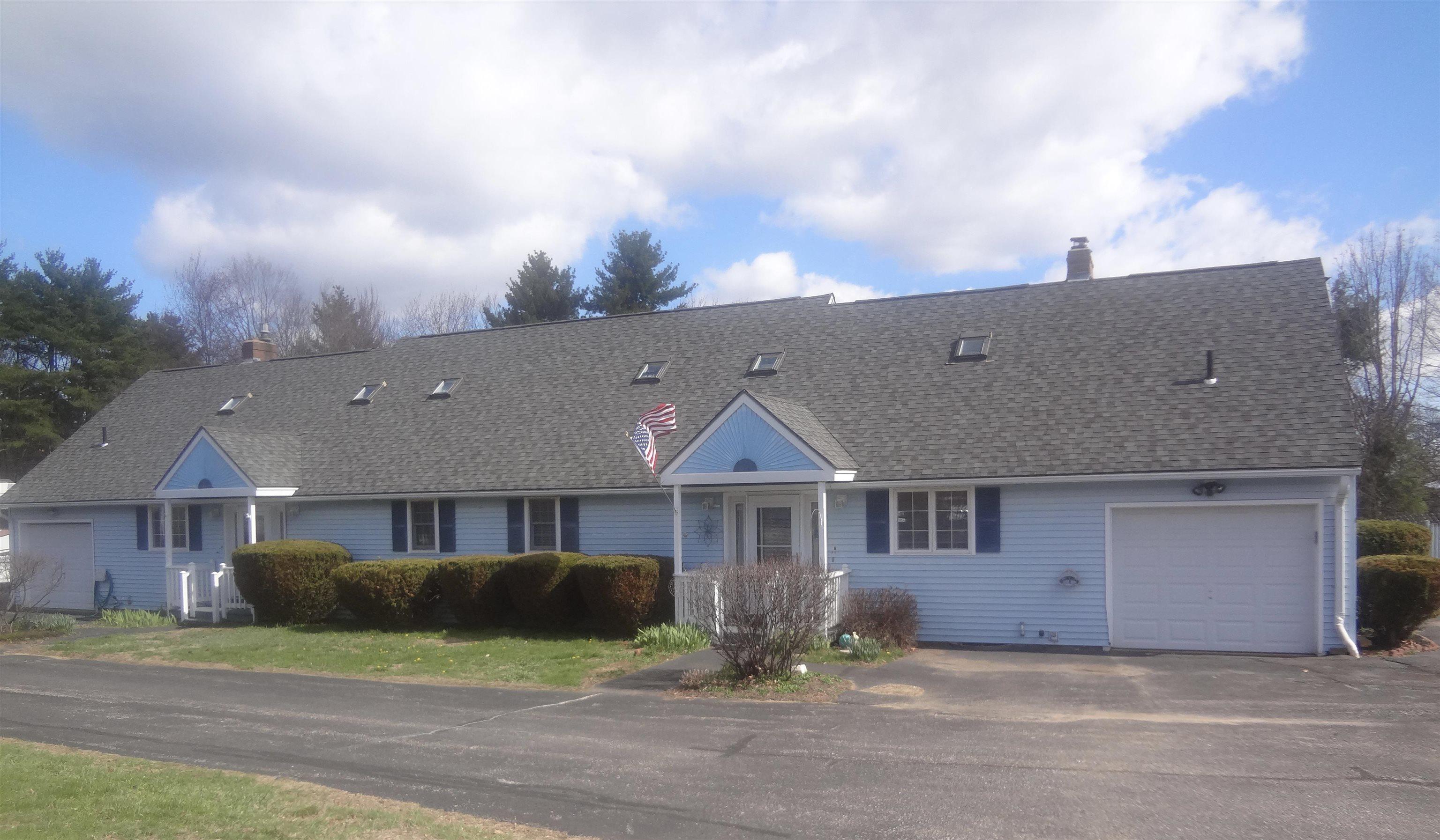 Image 1: Spacious Duplex Image 1: Spacious Duplex