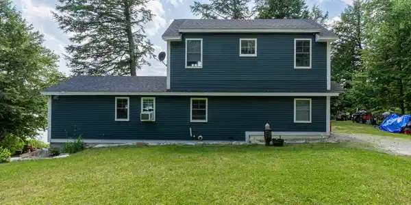 855 Halfmoon Pond Road