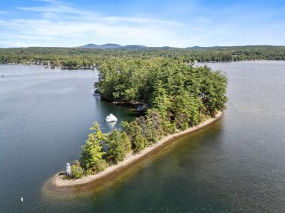 6 Mohawk Island