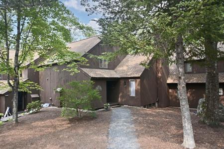 4 Bay Tree Lane