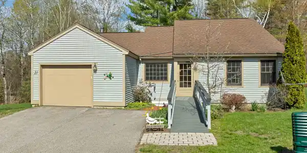 21 Mistwood Lane