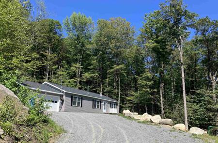 47 Upper Howes Way