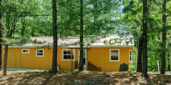 557 Huckins