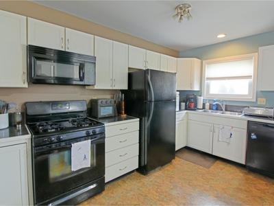 212 Locust Hill