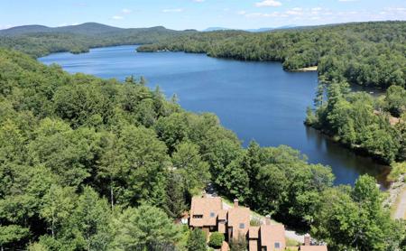 2 Lakeview Place