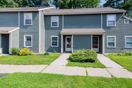 69 Pine Ledge