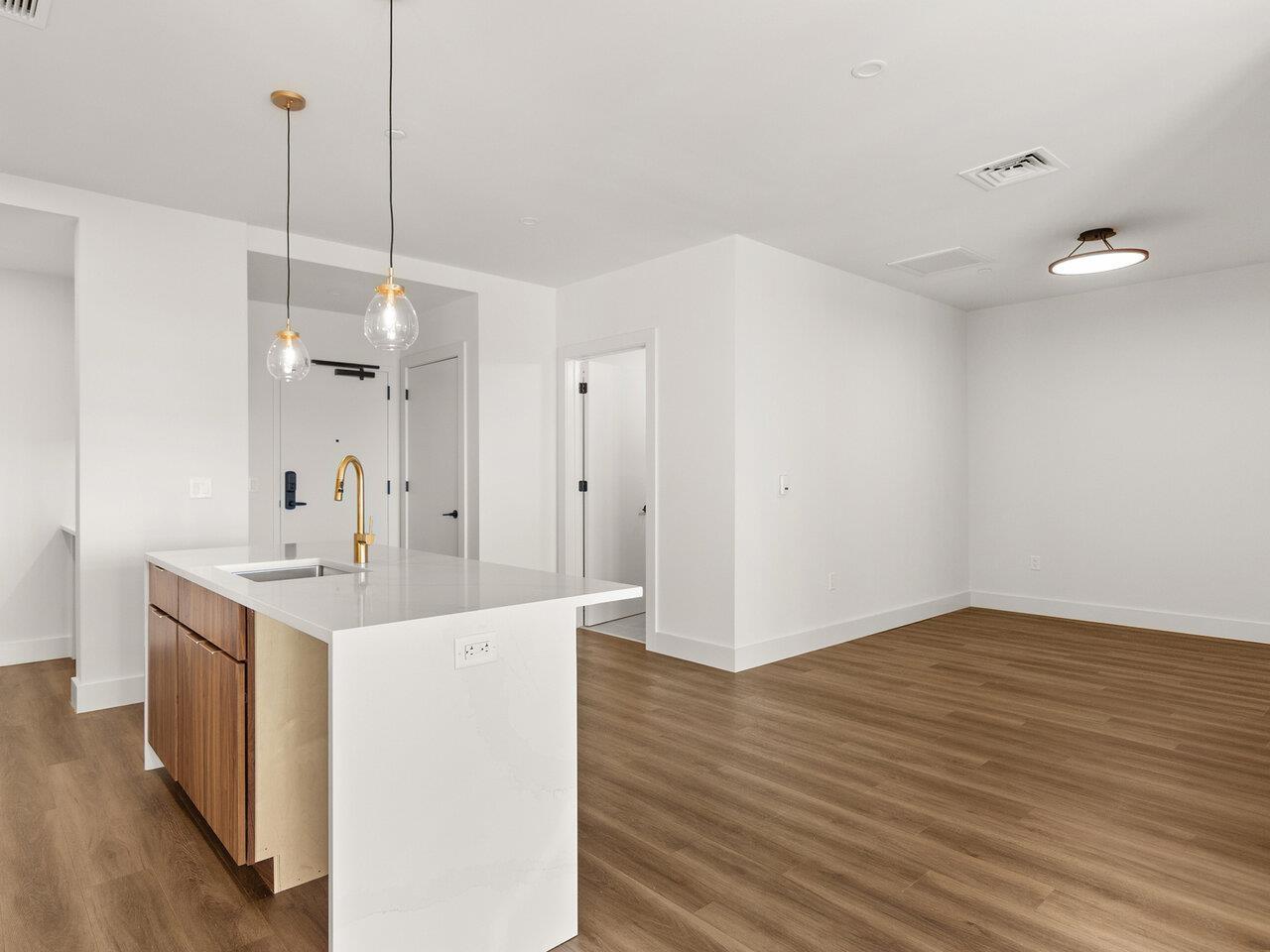 Image 2: Adjacent dining area or den!