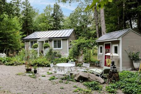 32 Blueberry Hill Lane