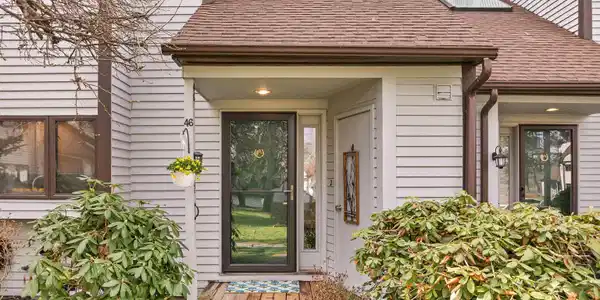 46 PONDVIEW Drive