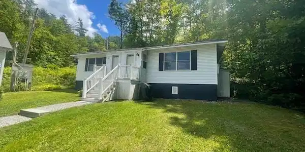 14 Lake Avenue