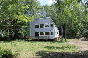 1233 Blockhouse Point