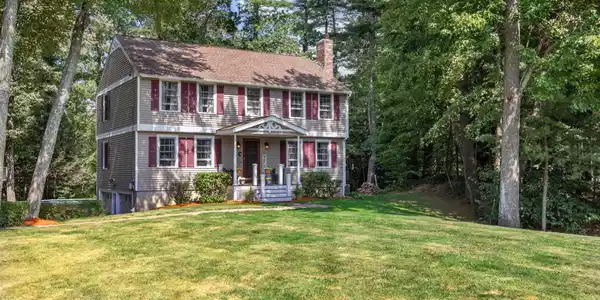 26 Holts Point