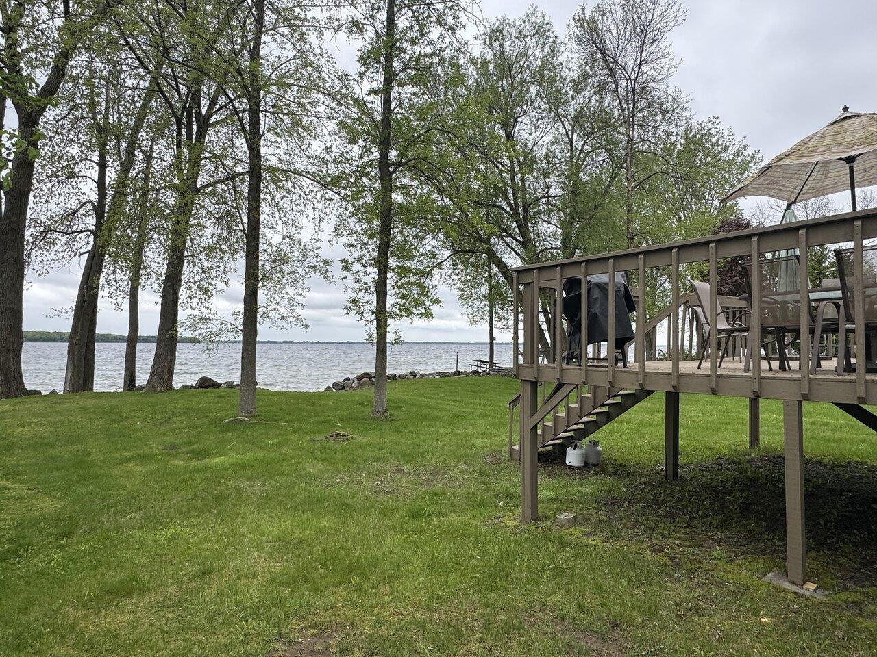 Image 3: Lake Champlain Home