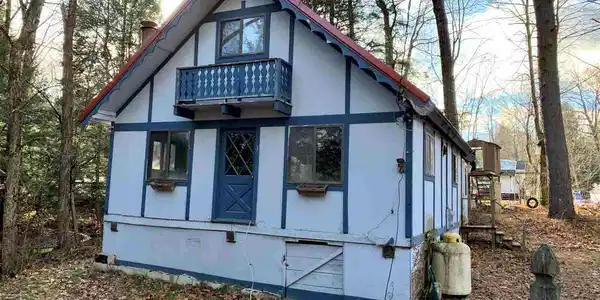3 Beaver Glen