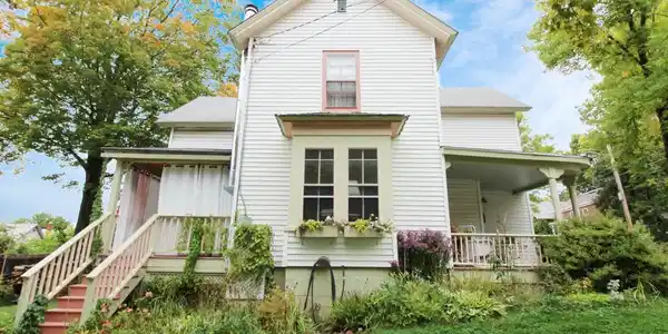 327 South Winooski