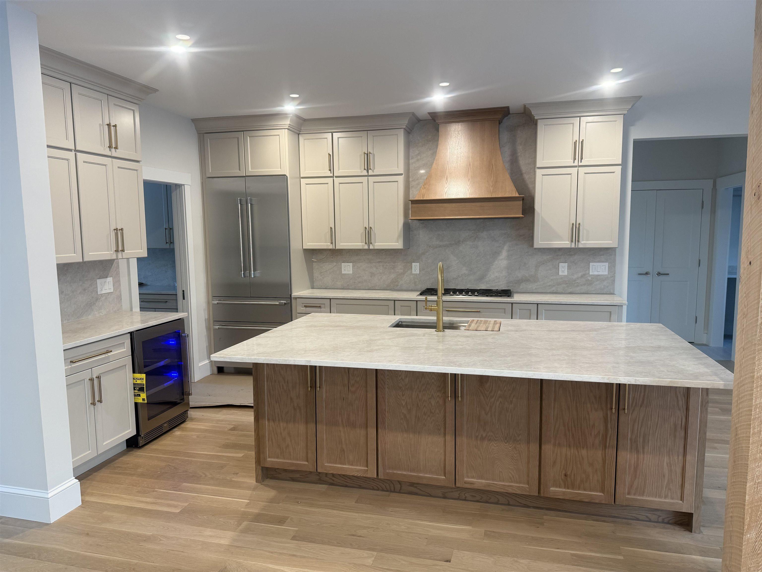 Image 1: Kitchen completed!