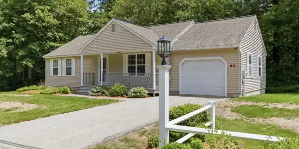 27 Saint John Lane