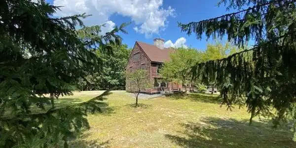82 Breezy Hill Road