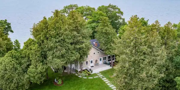1333 Colchester Point Road
