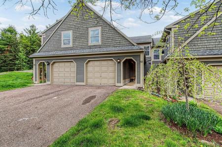 306 Redrock Drive