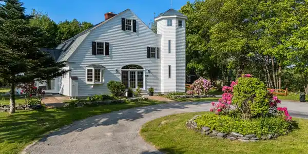 157 Seamans Road