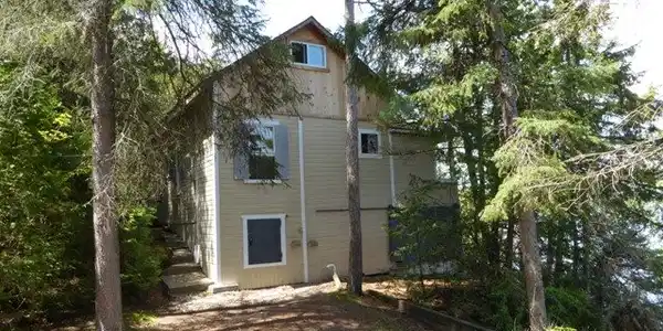 952 Coates Island