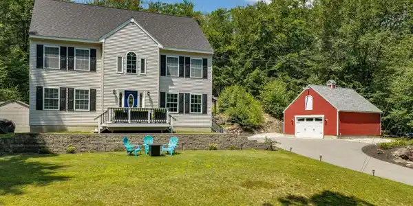 8 Lancelot Road