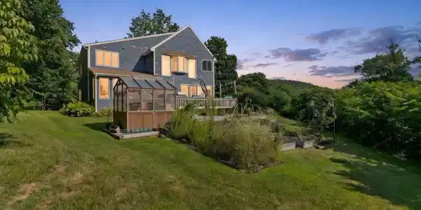 74 Reynolds Road