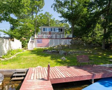 24 Lake Road