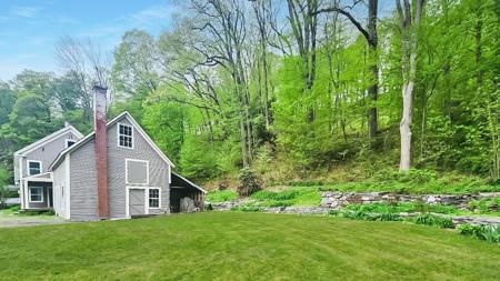 338 US Route 5 South