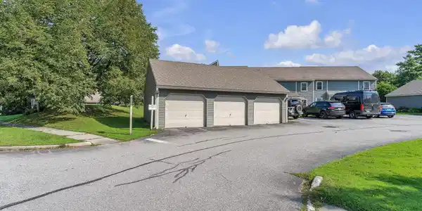 9 Conifer Court