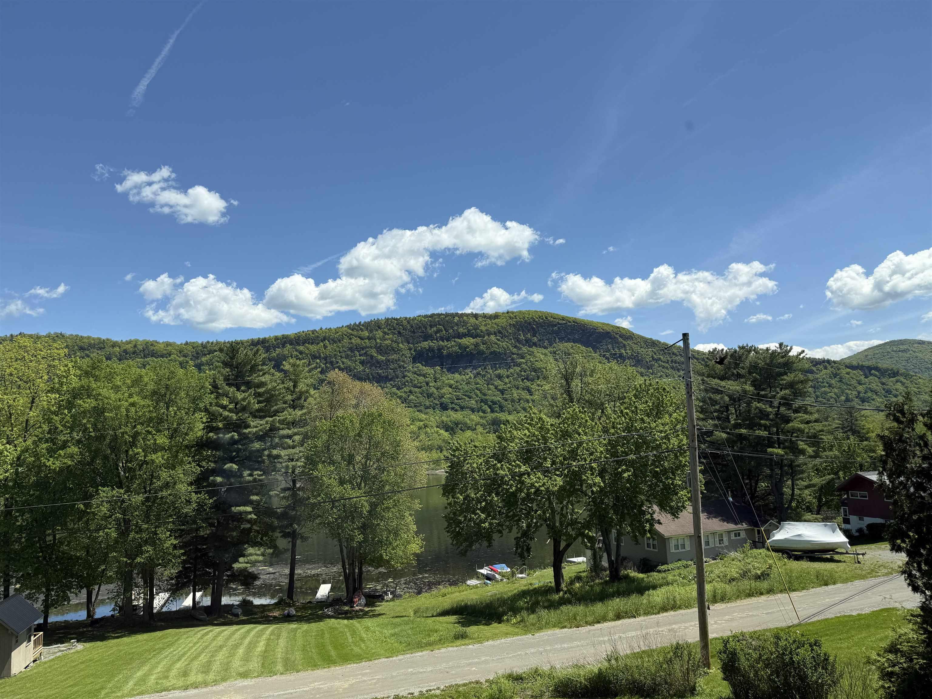 Image 3: MOUNTAIN VIEW