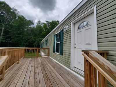 695 Dartmouth College Highway