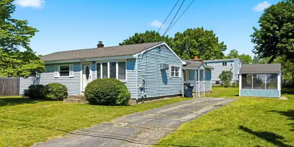 33 Ross Street