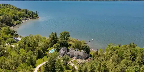 1462 Lake Road