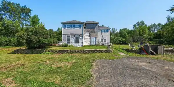 47 Phelps Lane