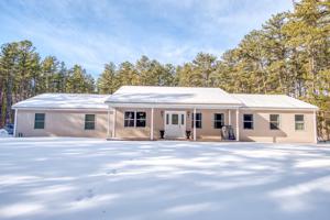 144 W Bay