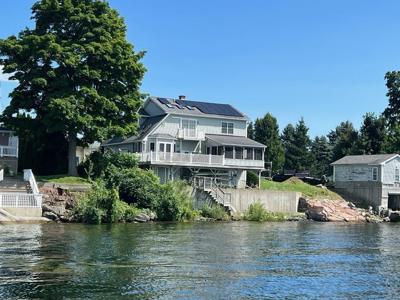 4790 Maquam Shore