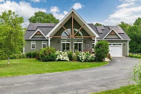 30 Haycorn Hollow Road