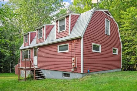 31 Dillon Drive East