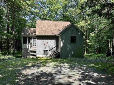 9 Crestbrook Place