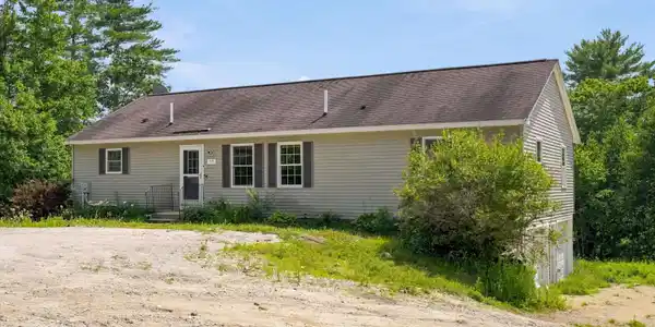 17 Vista Way